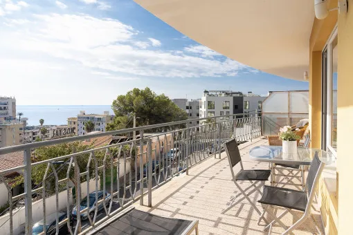 Cala Mayor, living with sea views – light-filled apartment with a large terrace in Cala Mayor — photo 1