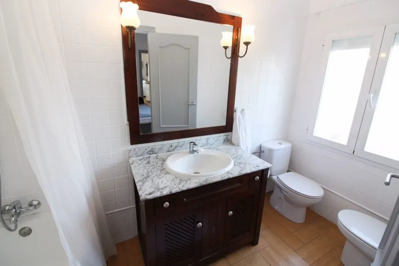Recently Refurbished Bright, Two Bedroom Apartment with Large Terrace in Santa Catalina — photo 8