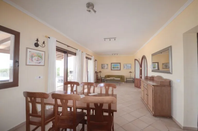 Classic finca with sea views and access to the village — photo 4