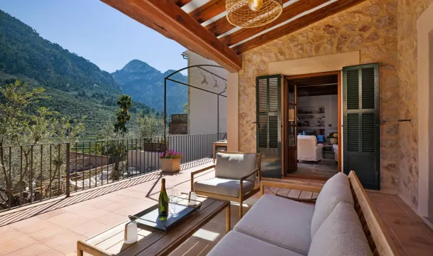 Authentic stone house in Fornalutx with pool and open views over the heart of the village — photo 3