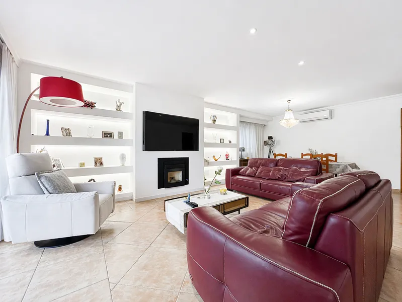 Charming chalet-villa in prestigious location in El Toro — photo 6