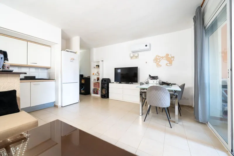 Functional apartment with pool and parking — photo 5