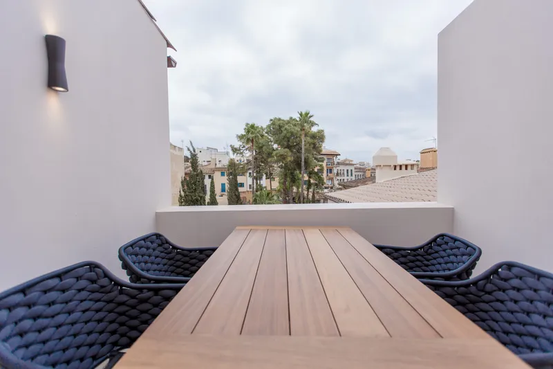 SA TEULADA, Duplex Penthouse with Terrace inside the Palace Can Serra - Cavallería, in the Old Town of Palma — photo 4