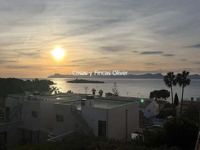 Villa for sale in Puerto de Alcudia, Alcúdia, Mallorca — photo 4