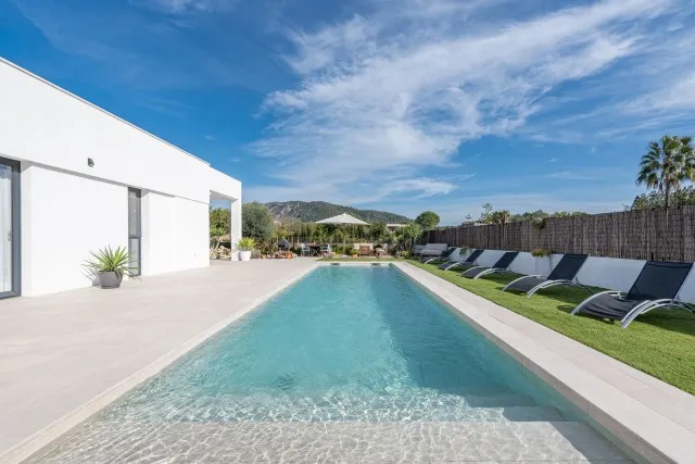 Pollença excellent condition house for sale with swimming pool and wooden beams — photo 1