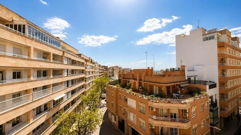 Flat / apartment for sale in Calle de Colubí — photo 4
