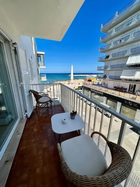 Beautiful recently renovated flat on the first line in Can Picafort / Playa de Muro, available for seasonal rental up to max 11. An option — photo 9