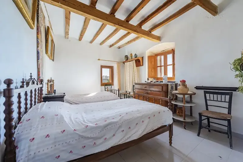 13th-century rustic estate for sale near Sineu with a quiet location in the heart of the Mallorcan countryside — photo 12