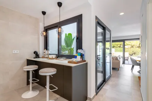 Cala Mandia, modern apartment in Cala Mandia, ideal for long stays or workation — photo 8