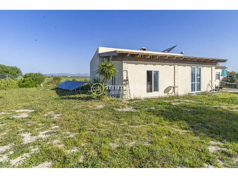 Finca in Montuiri, located in the Son Massanet area, between Montuiri and Porreres, standing out for its open views and its privileged location — photo 4