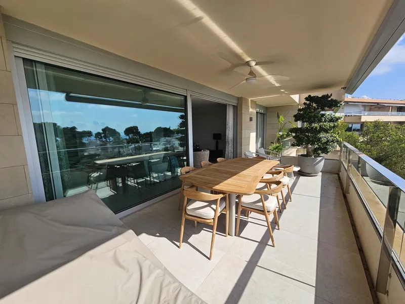 4 Bedroom Sea View Apartment in Sol de Mallorca — photo 4