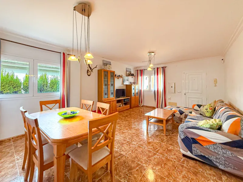 Chalet with parking 200 meters from the sea, with space for... — photo 7