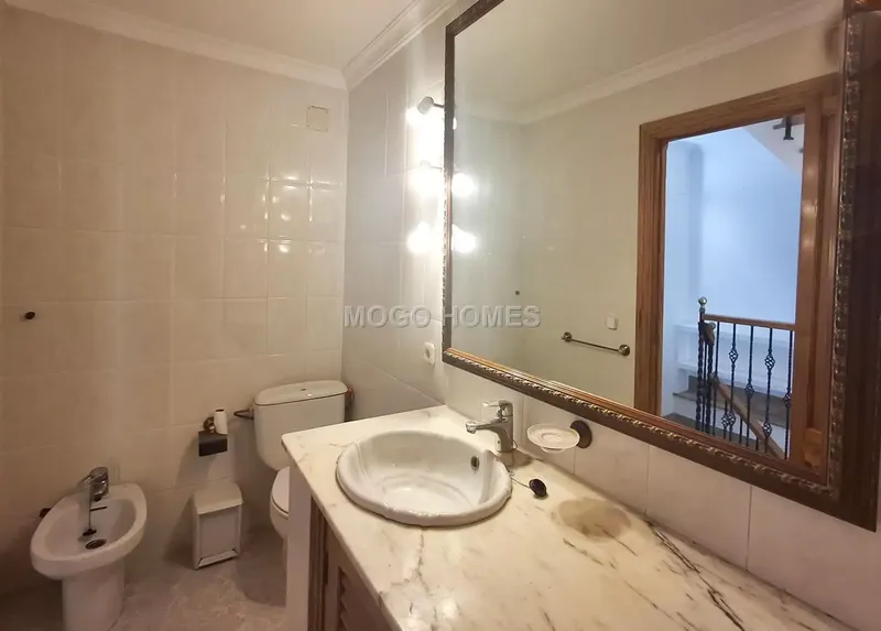 Real estate complex for sale in the village of Alaró, consisting of two physically independent village houses, currently registered as — photo 10