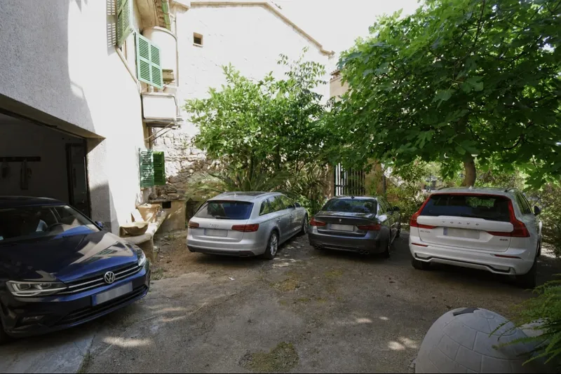 Traditional Mallorcan Property with Land and Great Renovation Potential in Sóller — photo 5