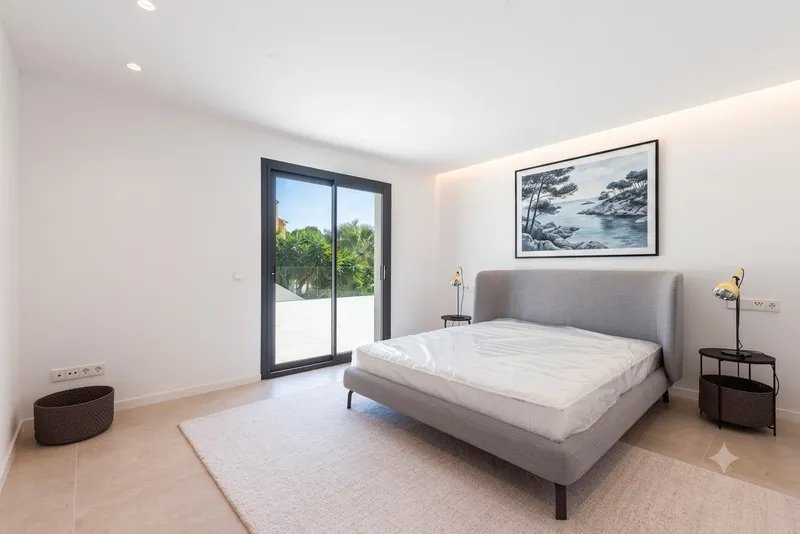 Modern spacious villa for sale in Santa Ponsa — photo 8