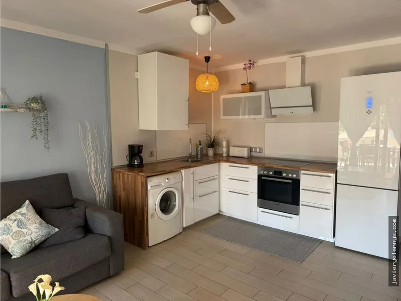 Flat for rent on Avenida de les Savines — photo 2