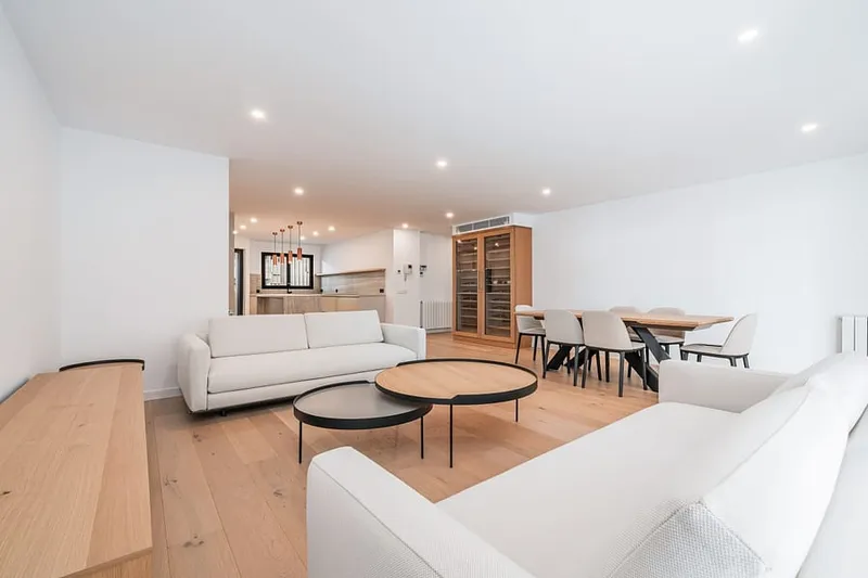 Modern luxury meets prime location in Palma — photo 1