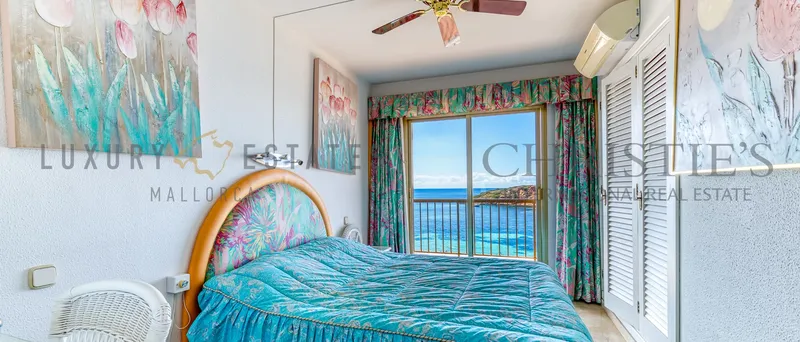 Sea view apartment in Puerto Portals in first sea line with beach access — photo 8