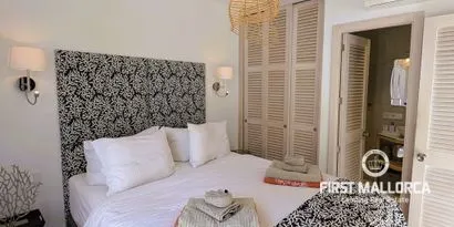 Modern design house in Cala Llombards — photo 12