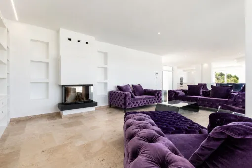 Santa Ponsa, modern villa for rent in Santa Ponsa with sea views and a spacious outdoor area — photo 5