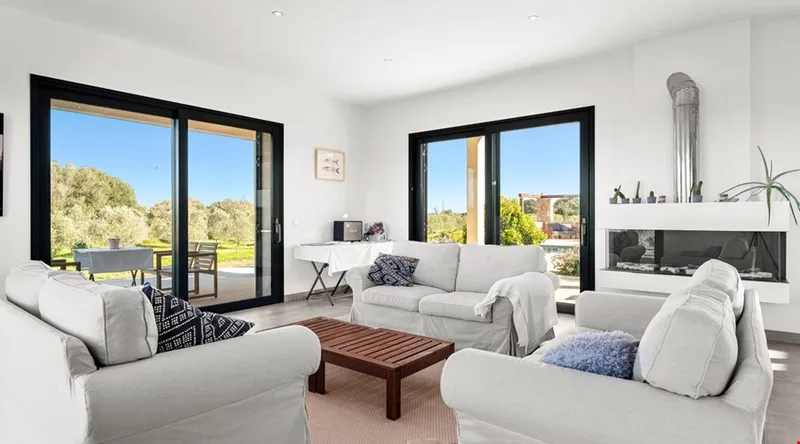Contemporary architectural villa with expansive views for sale in Santanyí — photo 6