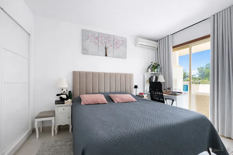 Modern Apartment Facing the Sea with Direct Beach Access in Cala Vinyes Mas — photo 11