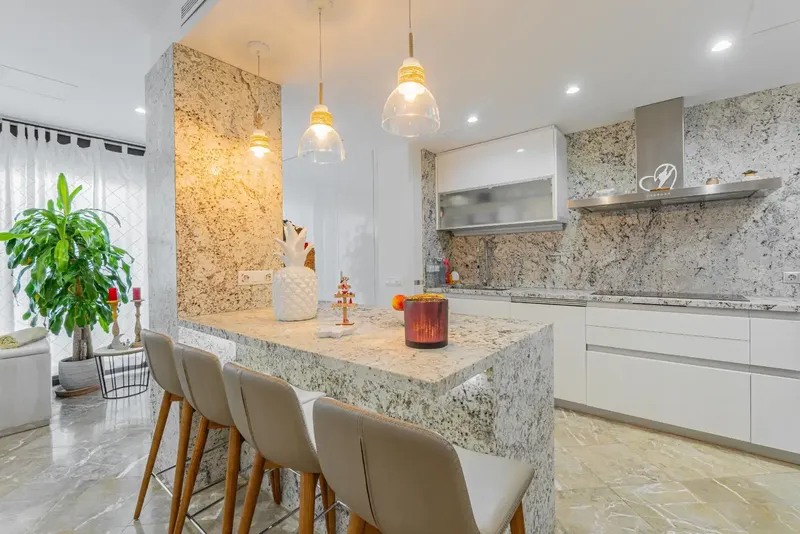 We exclusively present this terraced house with parking space located in a quiet and consolidated residential area of Lloseta. — photo 6