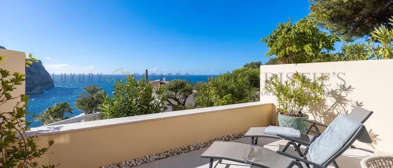 Renovated apartment in Cala Llamp in Puerto Andratx with sea view — photo 1