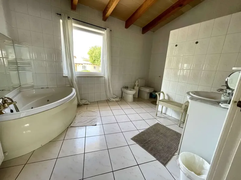 Discover this spectacular luxury finca with guest house in Llucmajor — photo 11