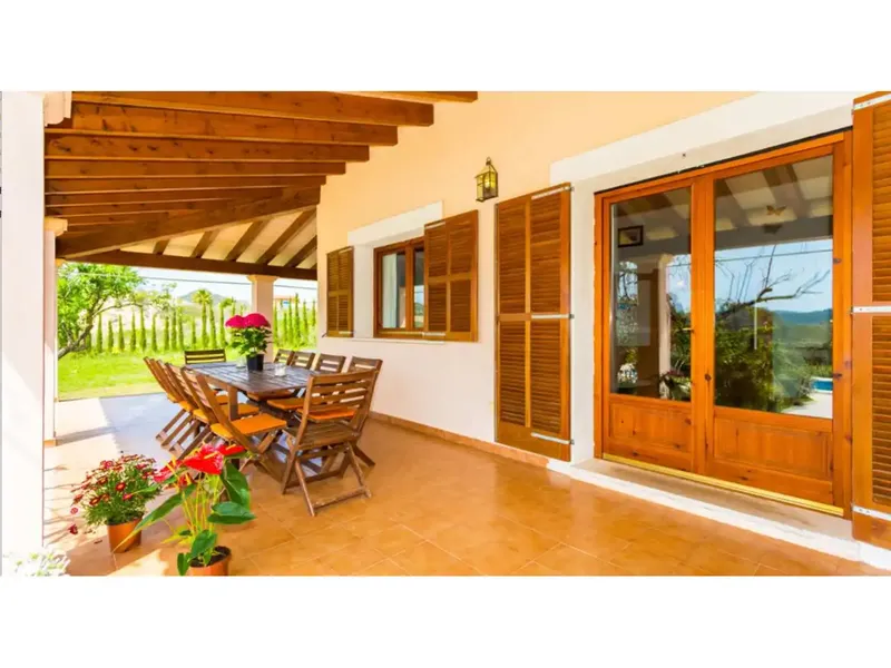 6-bedroom chalet with large garden and pool — photo 8