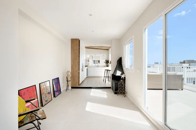 Penthouse with terrace and sea views in Santa Catalina, Palma de Mallorca — photo 4