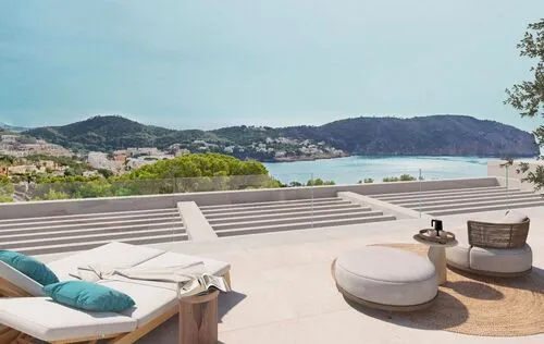 4 Bedrooms in Camp de Mar — photo 1