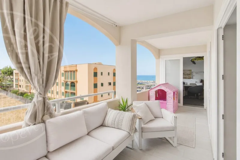 260804 – Modernised Apartment near the Beach — photo 4