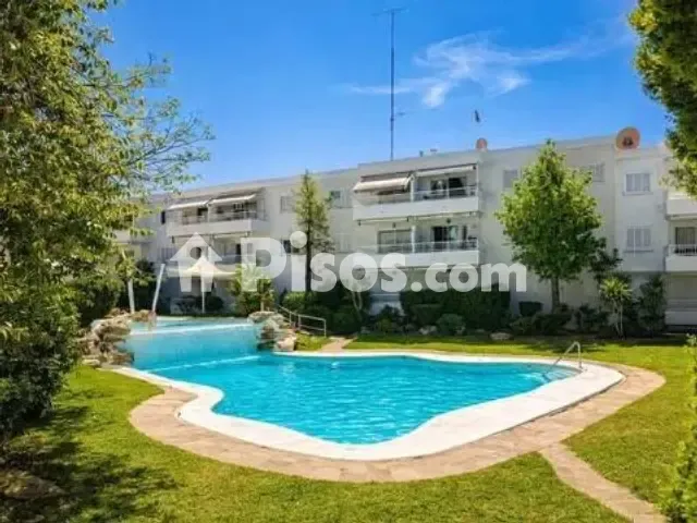 Apartment on Carrer de la Reina Isabel la Catòlica — photo 1