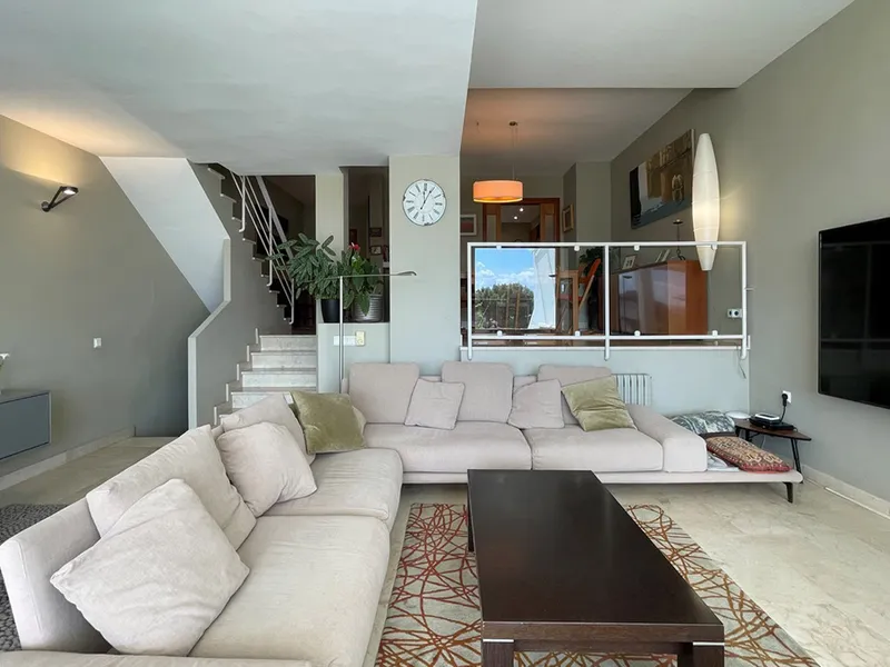Magnificent villa of 283 m² with pool, sea view and garage in El Terreno, Palma — photo 4