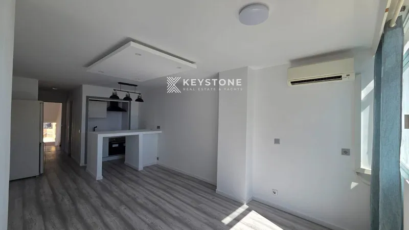Apartment — photo 1