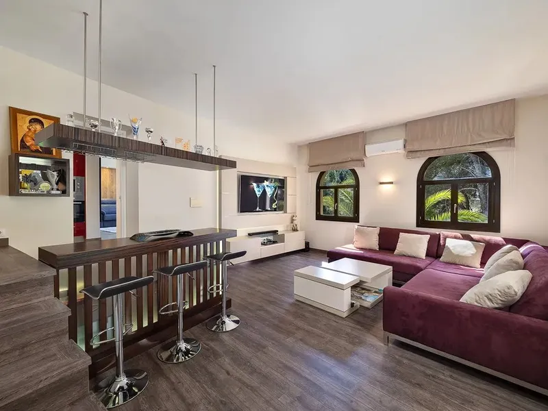 Lovely Villa with Sea View for Sale in Es Camp de Mar — photo 11