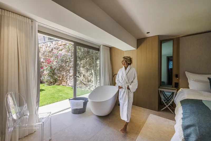 Short term rental: Luxurious property with sea views in Costa d'en Blanes - Marcel Remus Real Estate — photo 12