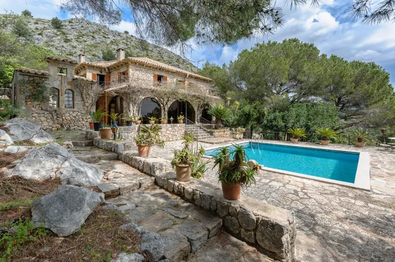Country estate for sale between Pollensa and Puerto de Pollença, Mallorca — photo 1