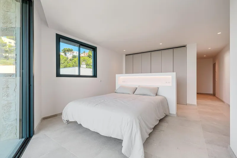 Spectacular modern villa with sea views in Costa den Blanes — photo 12