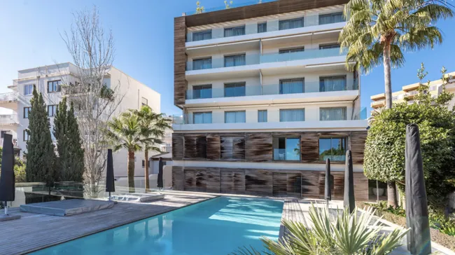 Modern luxury flat with exclusive atmosphere and communal pool — photo 2