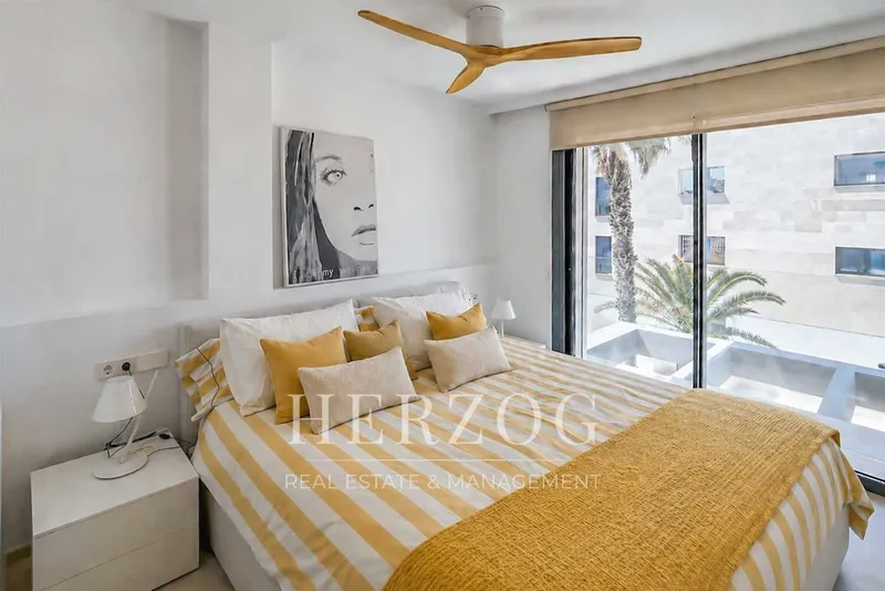 Exclusive new-build penthouse with private pool and sea views in Playa de Palma — photo 7