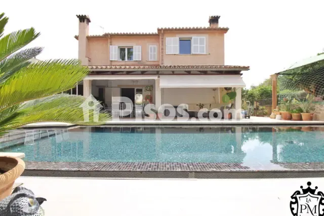 House on the road to Cap Enderrocat — photo 1