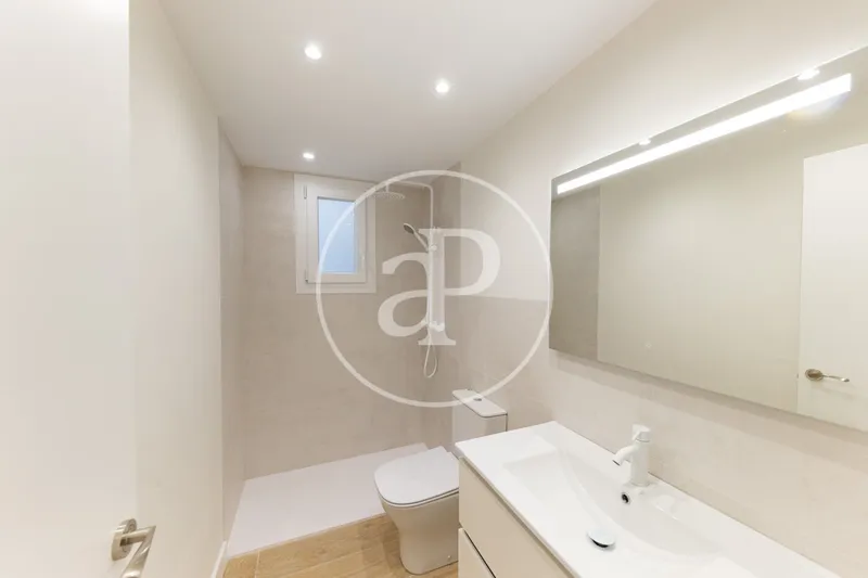 Renovated Apartment for Sale Just Steps from Avenidas — photo 8