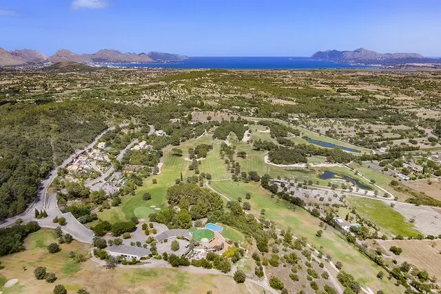 Lovely residential plots for sale in Pollensa Golf, Mallorca — photo 1