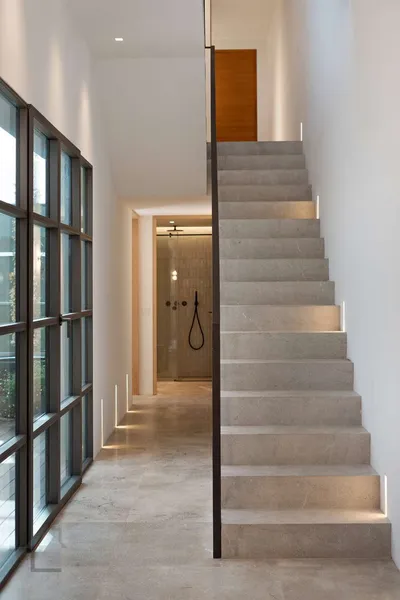 Stylish completely renovated townhouse on the first sea line in the old town of Portocolom — photo 9