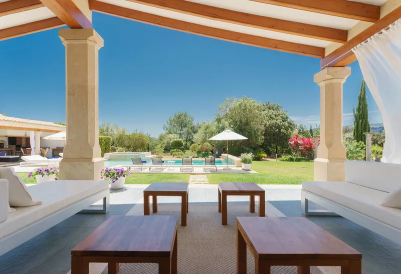 Luxury property with sw... — photo 11