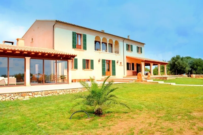 Luxury country home with sea view in Portocolom — photo 4