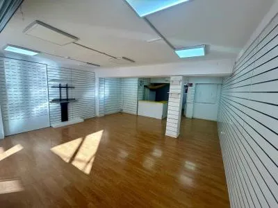 Business Premise - Llucmajor (S'Arenal), Built Surface 112m², Terrace Size 11m² — photo 4