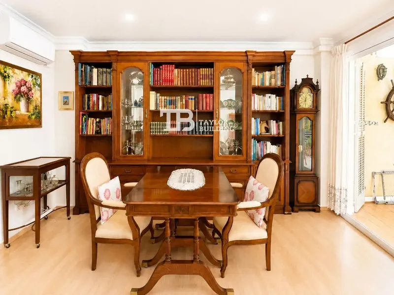 Taylor Building Real Estate presents this magnificent ground floor located in the exclusive and quiet residential area of Son Caliu, one of the — photo 4